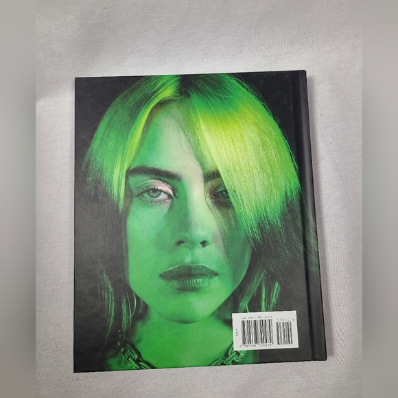 Billie Eilish hardcover book- New - Picture 8 of 8